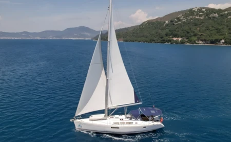 Sun Odyssey 44i