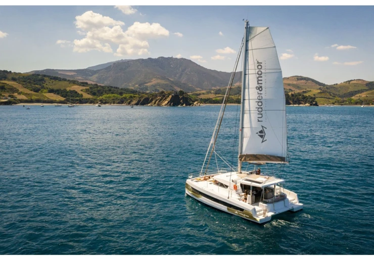 Bali 4.2 Yacht Club Mai | Sah Mat