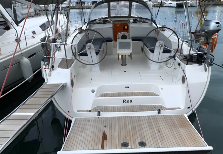 Bavaria 46 Cruiser Lefkas harbour | Rea (Refit 2022)