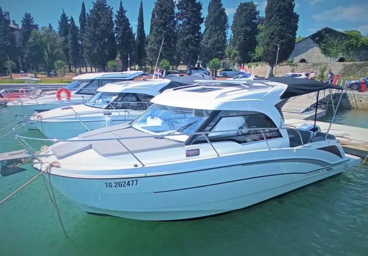 Antares 8 Marina Polesana - île Katarina | ISABELLE