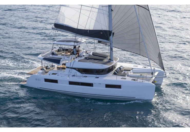 Lagoon 51 Alimos Kalamaki | Pearl