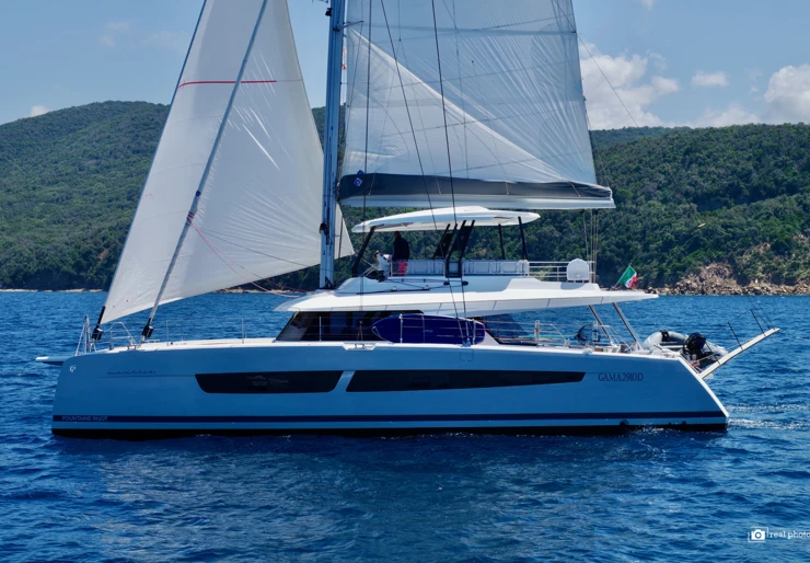 Samana 59 Cannigione | Maurice - Luxury Catamaran, A/C, Generator, Water maker
