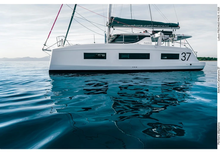 Aventura 37 Club nautico di valencia | Manalua