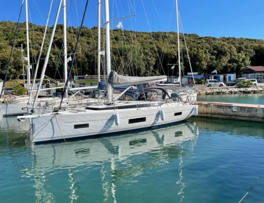 Bavaria C45 Style
