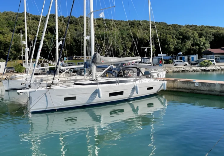 Bavaria C45 Style Veruda | Libertas