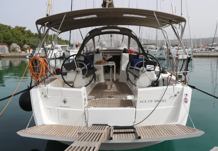 Sun Odyssey 389 Marina Frapa | Ace of Spades