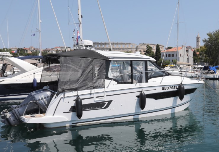 Merry Fisher 895 ACI marina | Ema