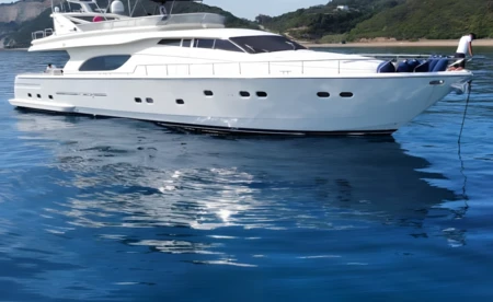 Ferretti 80