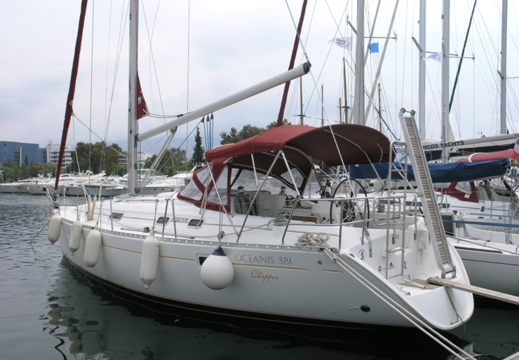 Oceanis Clipper 381 Port de Lefkas | Ouranos
