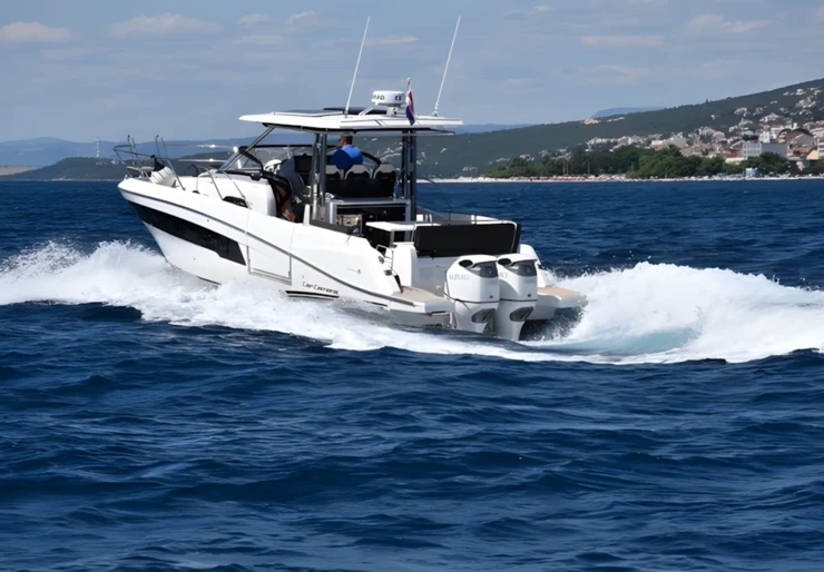 Cap Camarat 10.5 WA Marina Tankerkomerc | 272679 ZD