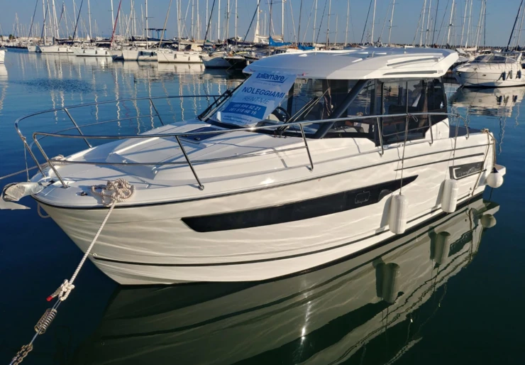 Merry Fisher 895 Pozzuoli | Gloria