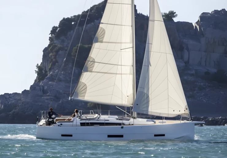 Dufour 390 GL Porto di Marmaris | Bade Lal