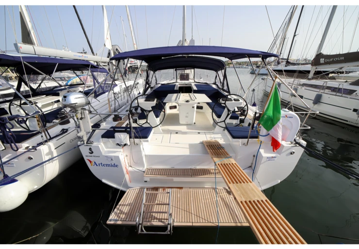 Oceanis 51.1 Porto di Olbia | Artemide - Comfort line