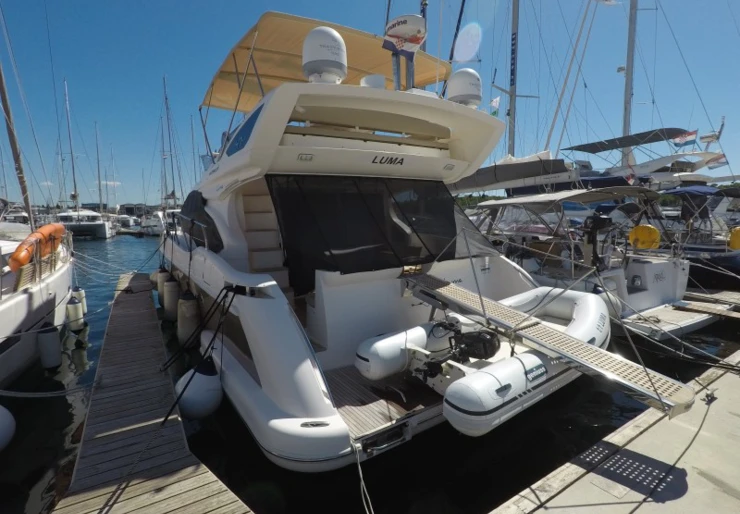 Azimut 47 Fly Mandalina | LUMA