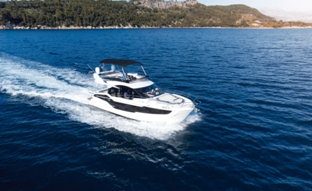 Galeon 440 Fly