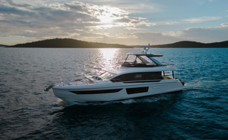 Azimut 68 Fly