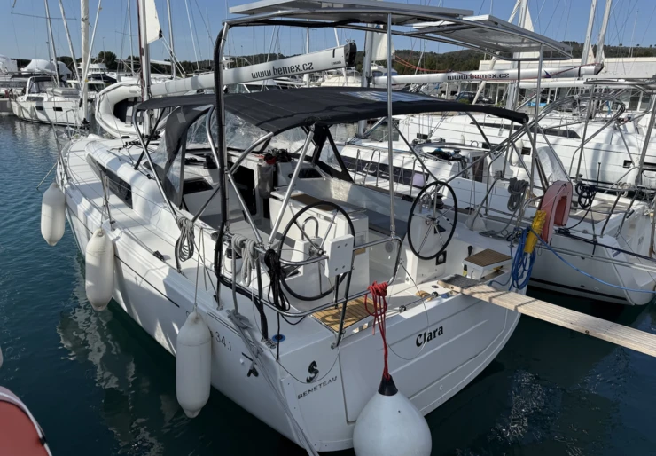 Oceanis 34.1 Marina Dalmacija | Clara