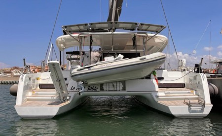 Lagoon 42