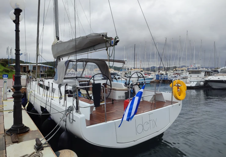 First 44 Olympic Marina | Idefix