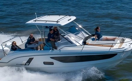 Flyer 9 Sundeck