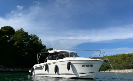 Merry Fisher 695