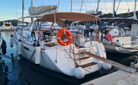 Jeanneau 53