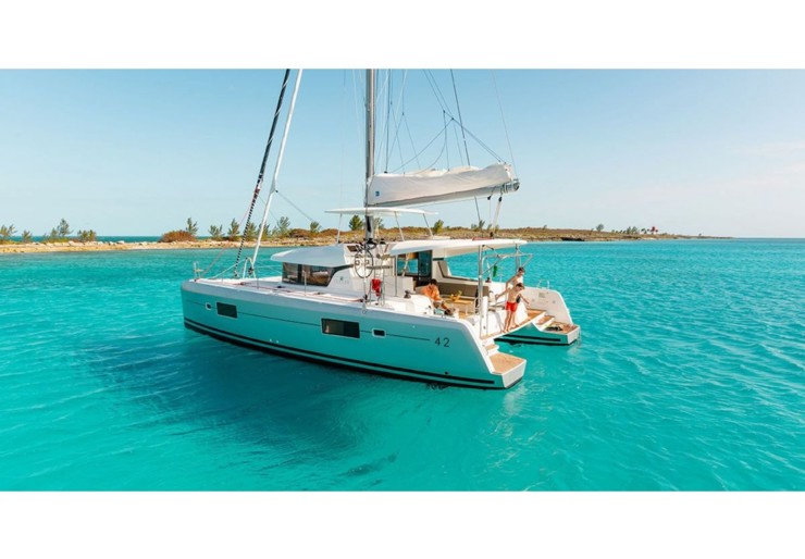 Lagoon 42 Cala dei Sardi | Arca 42