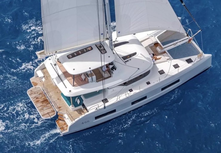 Lagoon 55 New Marina d'Arechi | Jellyfish