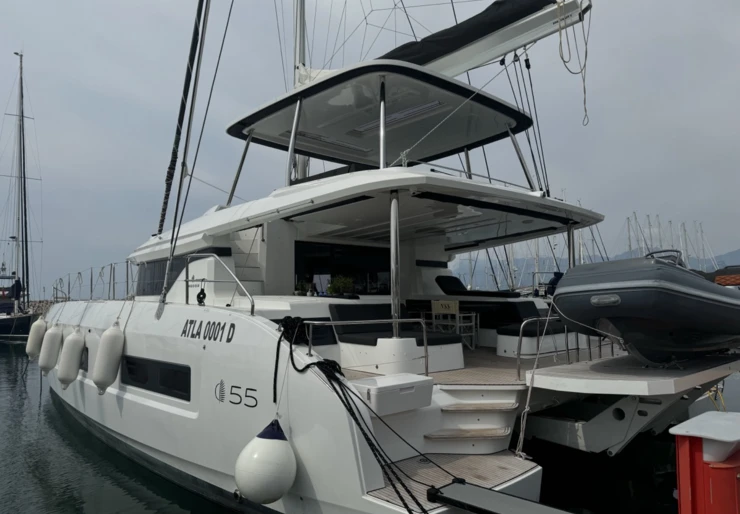 Lagoon 55 New Marina d'Arechi | Jellyfish