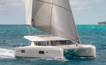 Lagoon 42