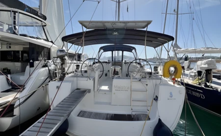 Oceanis 54