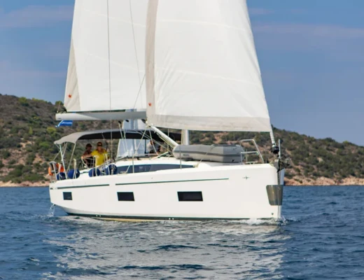 Bavaria C42