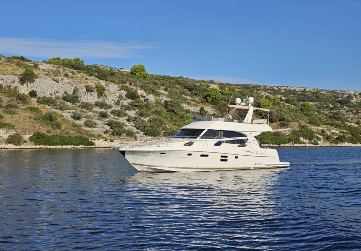 Prestige 50 Fly Primosten - Marina Kremik | Panarea