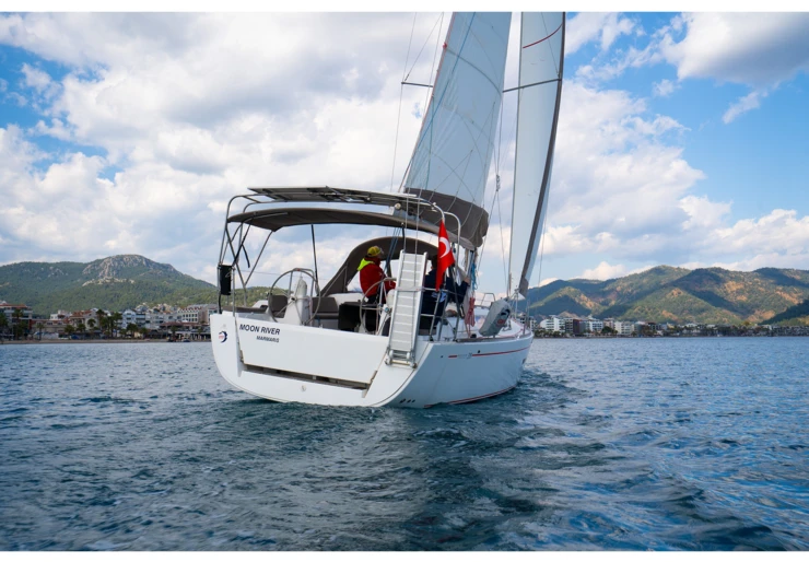 Dufour 335 GL Albatros Marina | Moon River
