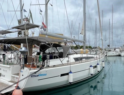 Dufour 520 GL