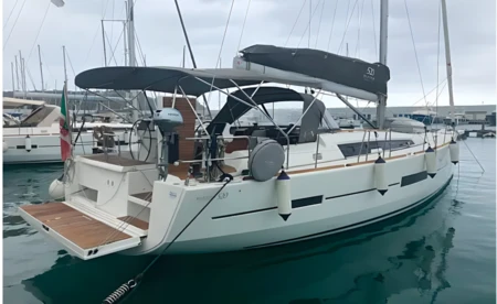 Dufour 520 GL