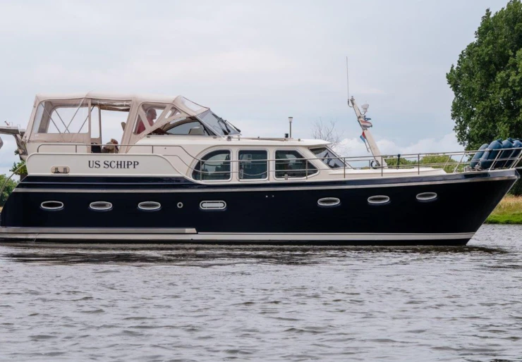 Deluxe 42 Akkrum | Us Schipp