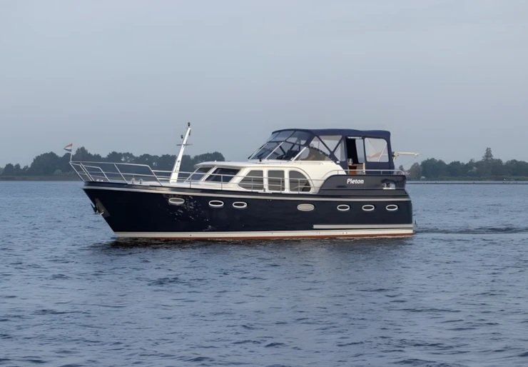 Deluxe 42 Akkrum | Pieton
