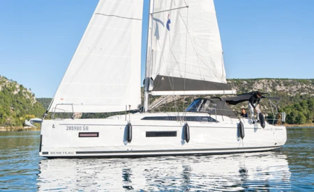 Oceanis 37.1