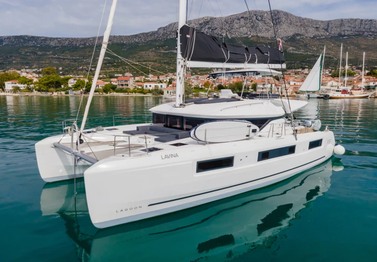 Lagoon 51 Marina Kastela | LAVINA