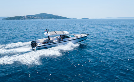 Axopar 37  Sun Top