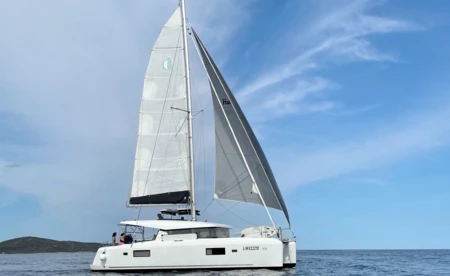 Lagoon 42