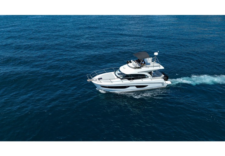 Antares 11 Fly Marina Slano | DESIRE