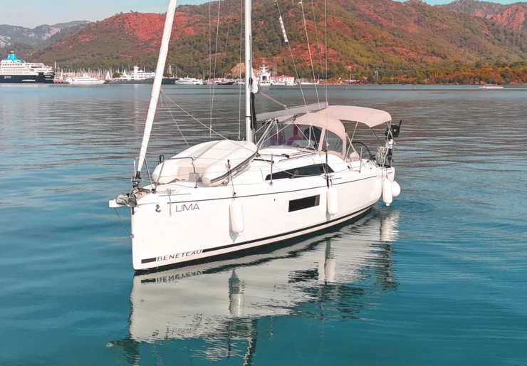 Oceanis 30.1 Albatros Marina | Lima