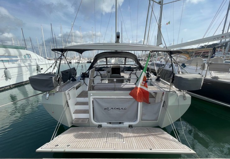 Bavaria C57 Castellammare di Stabia | MAI MAI