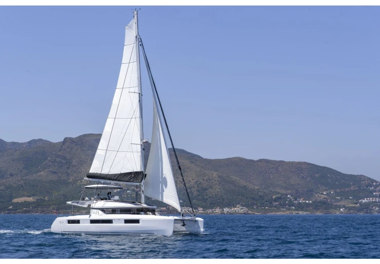 Lagoon 51 Alimos Kalamaki | MINOTAVROS