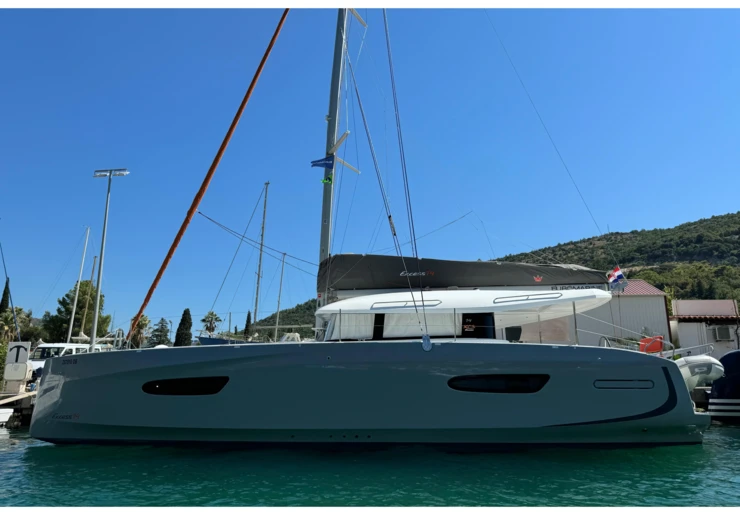 Excess 14 Dubrovnik | Blue Kiss