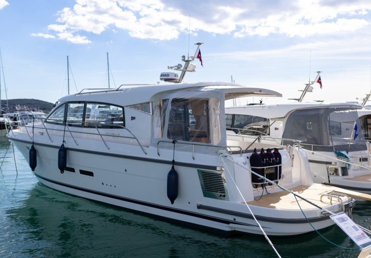 Nimbus 405 Fly Marina Slano | BONBON