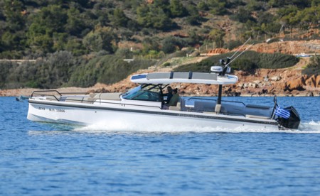 Axopar 37  Sun Top
