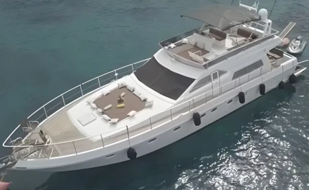 Ferretti 58